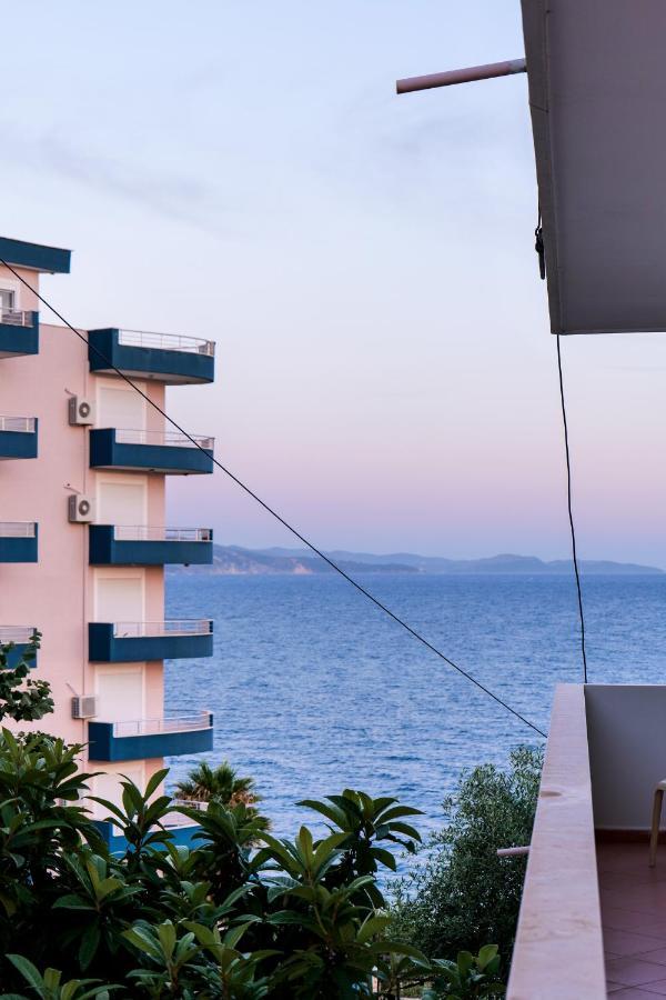 Rei Apartments Sarandë Exteriör bild